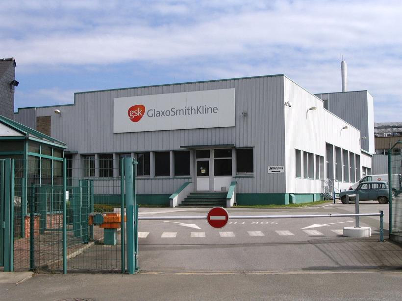 Incident major la linia de producţie GlaxoSmithKline din Belgia. Un angajat a turnat un agent coroziv în cuva în care se fabrica un vaccin