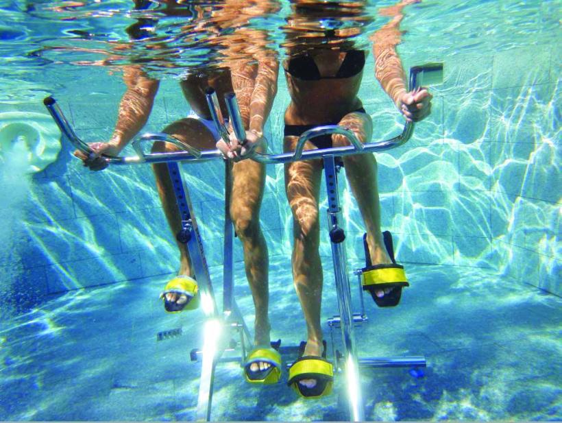 Sporturi inedite pe care le poți practica în apă