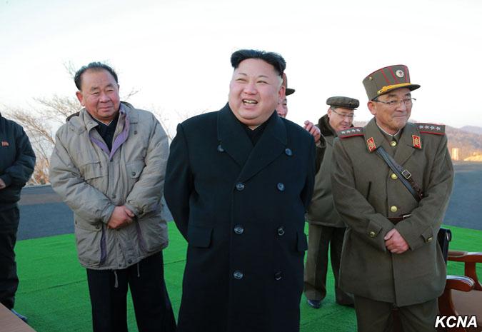 Coreea de Nord a testat un nou motor de rachetă în prezenţa lui Kim Jong-un