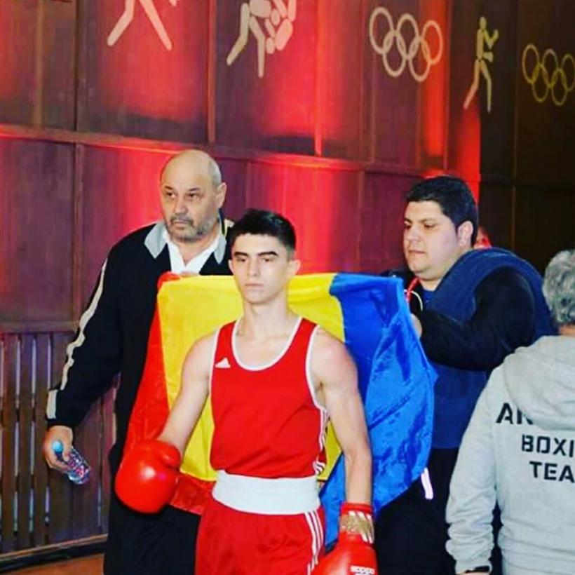 Robert Jitaru, medaliat cu aur la Europenele de box Under-22 de la Brăila