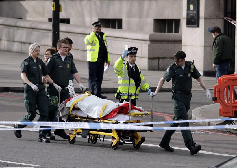 Atac sângeros, la Parlamentul din Londra