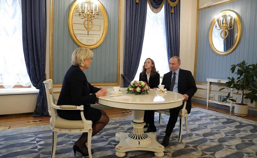Marine Le Pen a fost primită de Putin la Kremlin