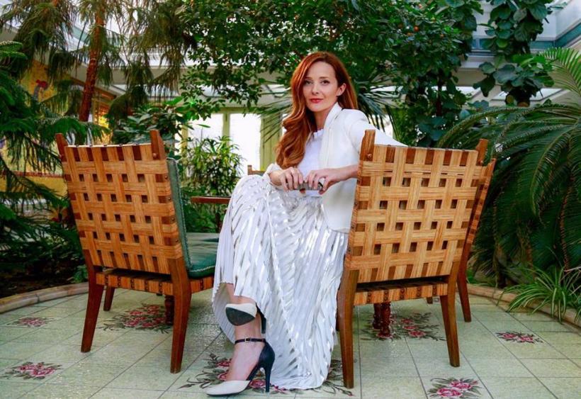 Ana Maria Roman: “Sunt visătoare, creativă, boemă şi foarte împrăştiată” 18571187
