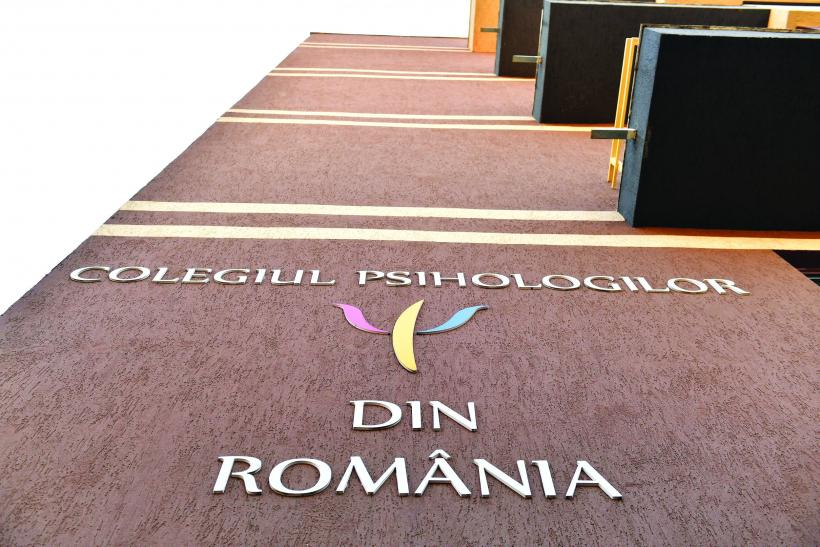 Războiul nervilor între psihologii din România