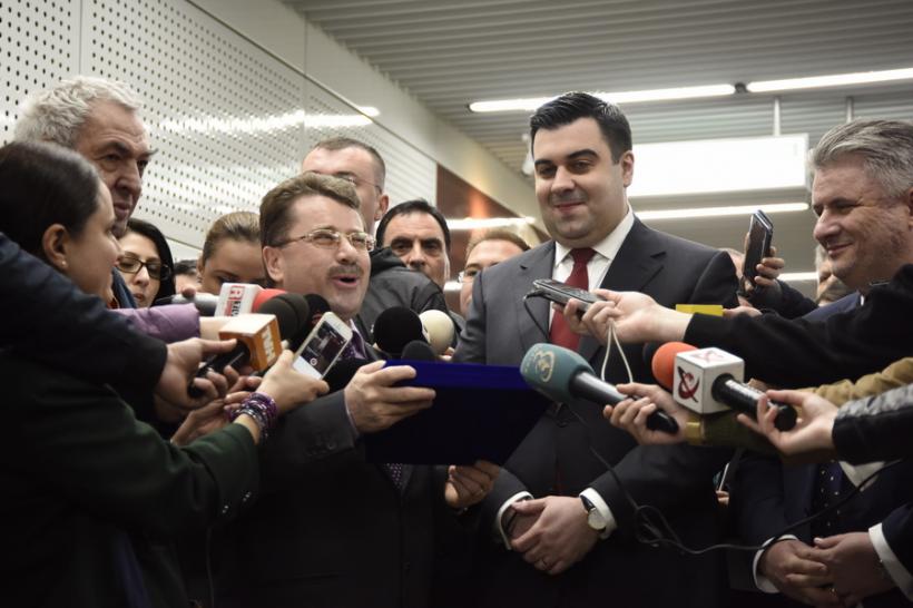 GALERIE FOTO - Ultimele două staţii care lipseau pentru finalizarea Magistralei 4, Laminorului şi Străuleşti, date în circulaţie.Cum arată 18572022