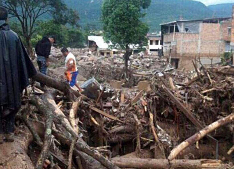 VIDEO - Peste 200 de morţi în urma unei alunecări masive de teren în Columbia