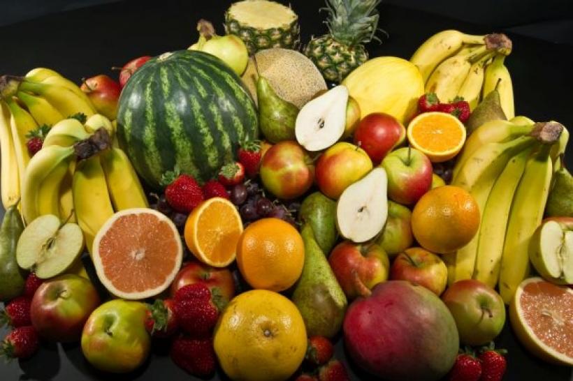 Trebuie SĂ ȘTII asta: ce fructe și legume SĂ EVIȚI, dacă vrei SĂ SLĂBEȘTI