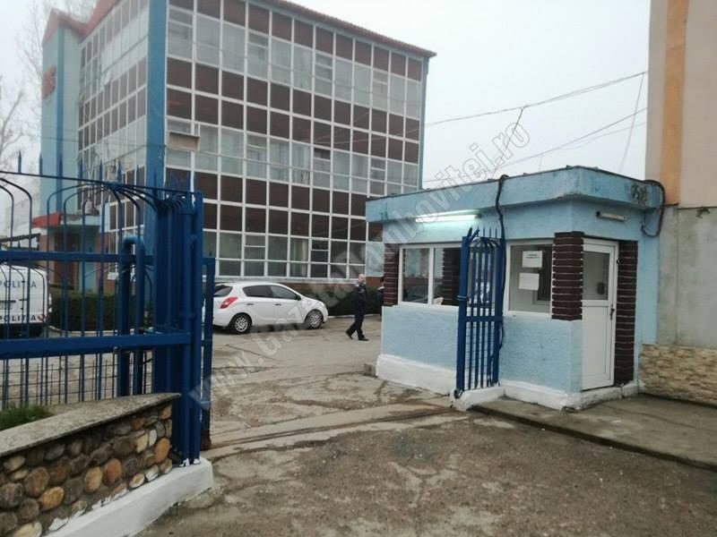 Doi angajați ai unei fabrici din Târgoviște au murit intoxicați, în ghereta paznicului