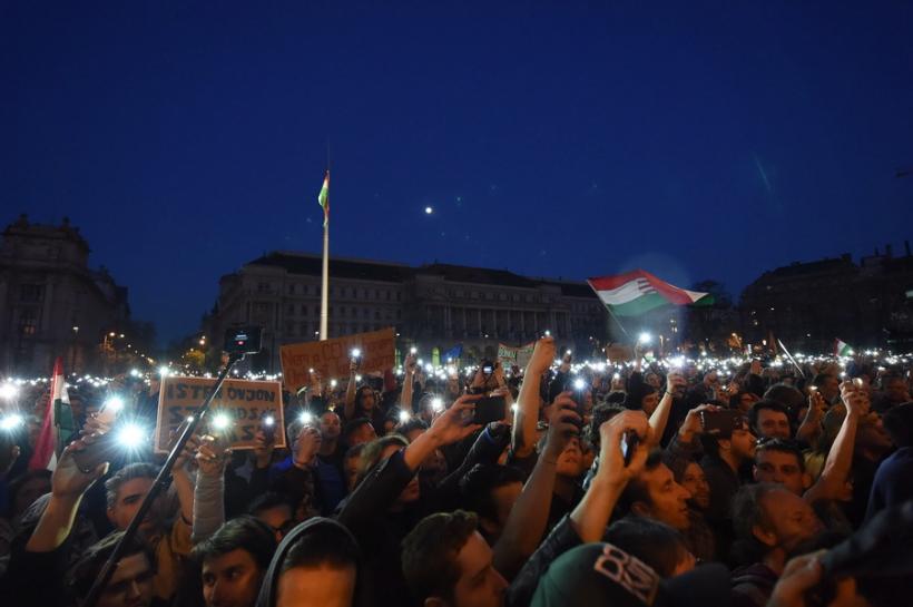 Ungaria: Mii de manifestanţi au manifestat la Budapesta în sprijinul CEU