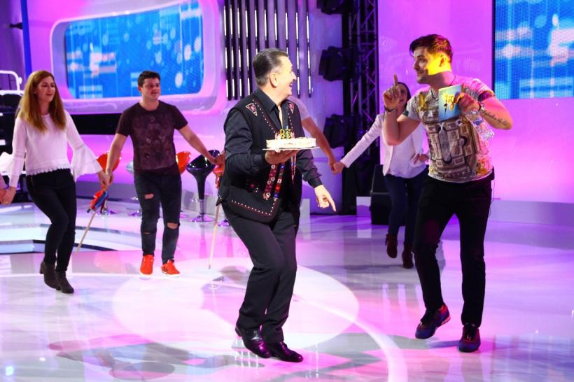 Nea Mărin, sărbătorit de ziua lui la „Zaza Sing” 18573574