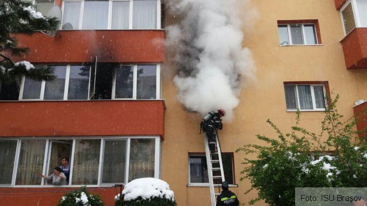Incendiu într-un apartament din Brașov