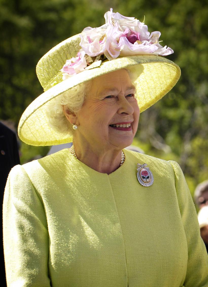 La 91 de ani împliniți, regina Elisabeta a II-a afișează o vitalitate impresionantă