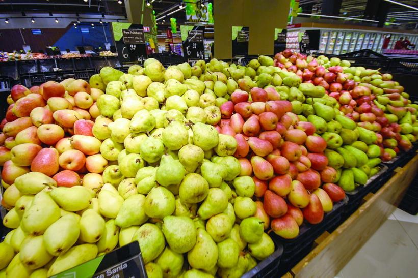 Supermarketurile obligate să-şi facă „colţ românesc”
