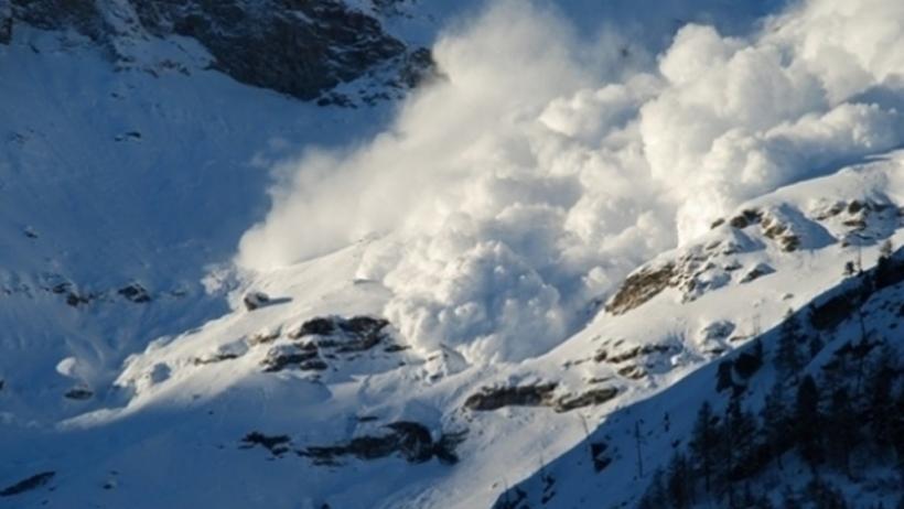 ALERTĂ - Doi copii au murit în urma unei avalanșe în Munții Retezat - UPDATE