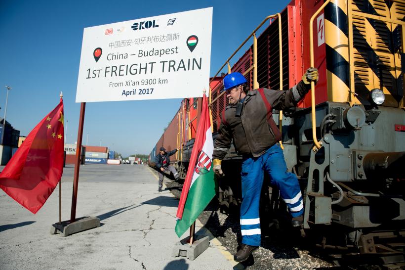 Primul tren de marfă din China a ajuns în Ungaria