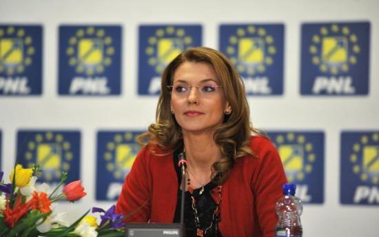 Alina Gorghiu: Se mai spulberă un mit pesedist - CEDO nu cere graţierea colectivă
