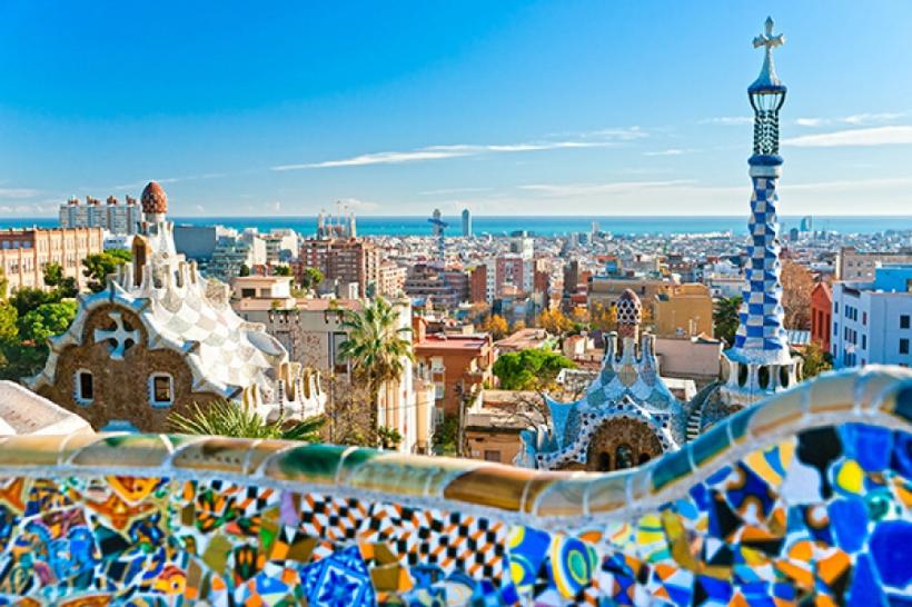 Barcelona – orașul plin de viață și culoare de care turiștii se îndrăgostesc iremediabil (VIDEO)