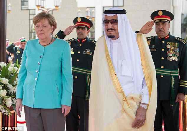 Angela Merkel a refuzat să poarte văl la întâlnirea cu regele Salman al Arabiei Saudite