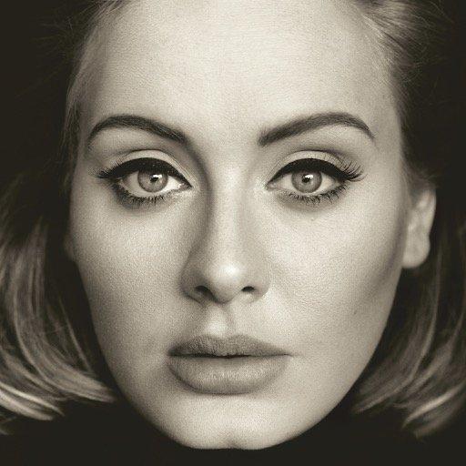 Adele continuă să doboare noi recorduri. Este cea mai bogată artistă britanică