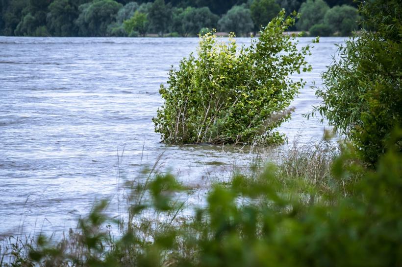 INHGA: Cod galben de inundaţii pe râul Neajlov, până la ora 18:00