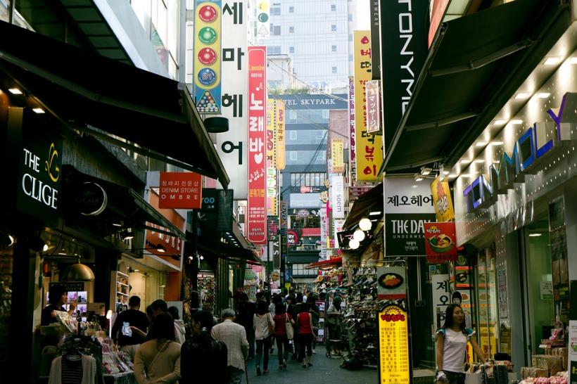 Coreea de Sud: Favoritul Moon Jae-In a câştigat alegerile prezidenţiale