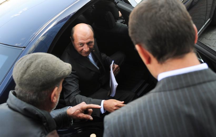 Băsescu: Mulţumesc lui Dumnezeu că Dragnea şi PSD s-au dezis de problema graţierii; o susţin independent