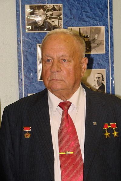 A murit unul dintre primii cosmonauţi sovietici, Viktor Gorbatko