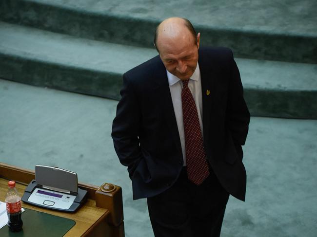 Băsescu: &quot;Nu mă voi duce la comisie, dacă audierea nu este publică&quot;