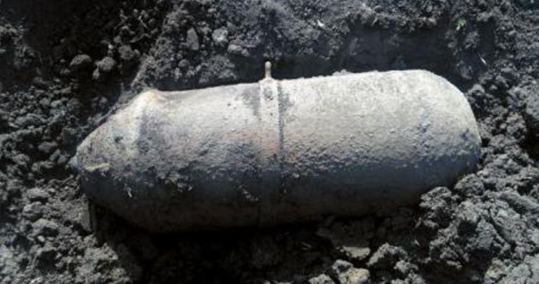 3 bombe au fost descoperite pe linia ferată București-Suceava