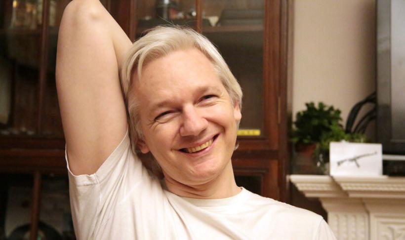 Suedia renunță la acuzațiile de viol împotriva lui Julian Assange. Fondatorul Wikileaks spune că: ”nu uită și nu iartă”