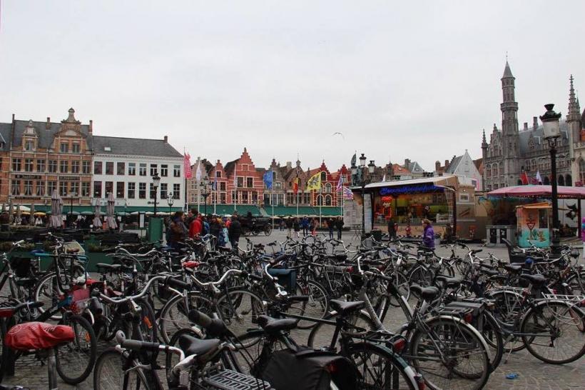 Belgia extinde beneficiile acordate navetiştilor care se deplasează la serviciu cu bicicleta