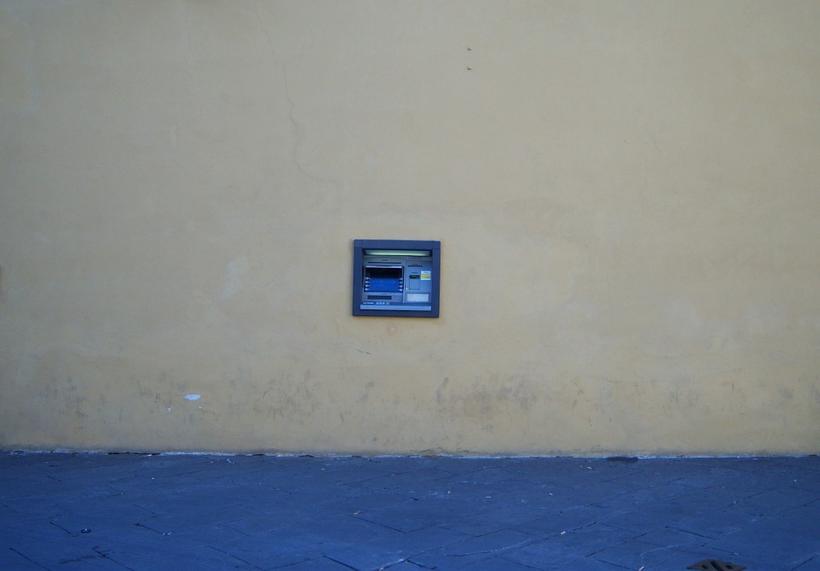  Grindeanu: A venit timpul să existe măcar un bancomat în fiecare sat sau comună