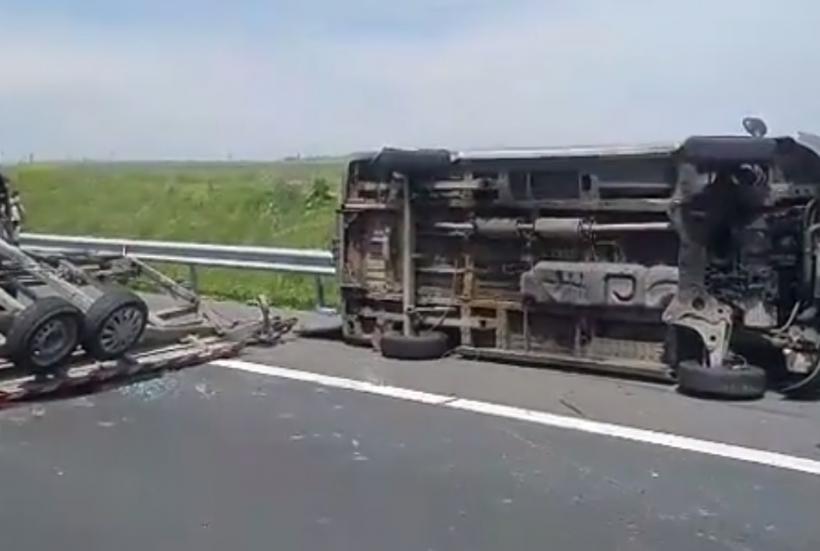 Accident grav pe Autostrada Timisoara-Lugoj. 6 răniţi
