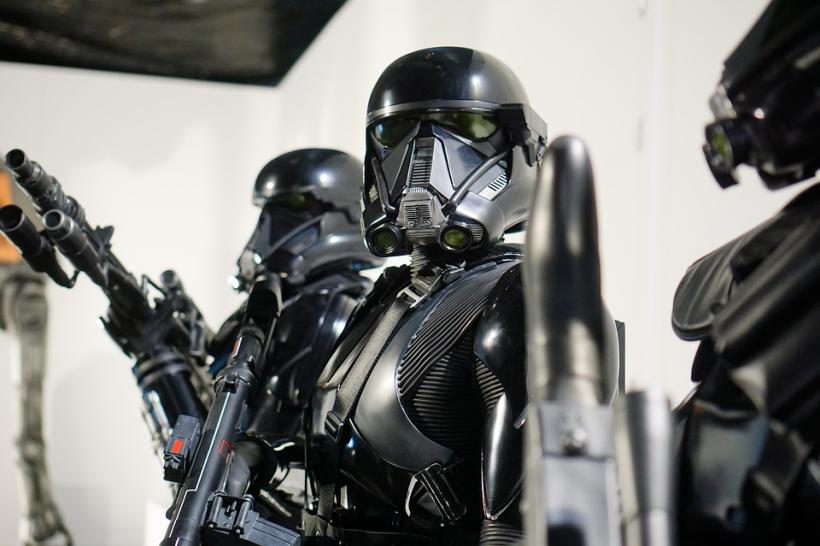 Star Wars sărbătoreşte 40 de ani de la apariţia primului film din serie, iar ''Forţa'' e încă puternică