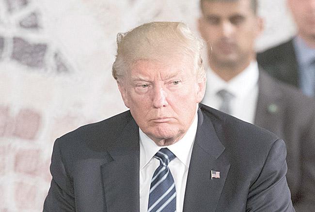 Trump înarmează Riadul contra Iranului