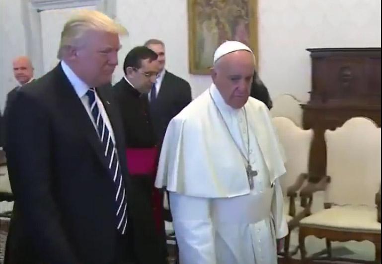 VIDEO - Întâlnire ”cordială” între Papa Francisc și Donald Trump la Vatican