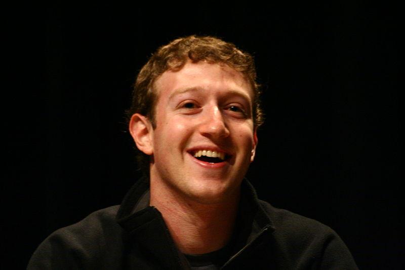 După 13 ani, Zuckerberg a primit diplomă de la Harvard