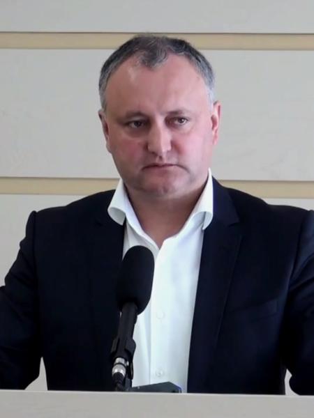 Igor Dodon califică drept 'revoltător' gestul guvernului de la Chişinău de a expulza cinci diplomaţi ruşi