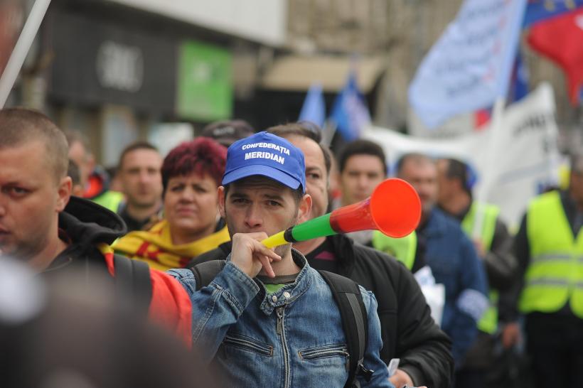 Legea salarizării poate bloca România