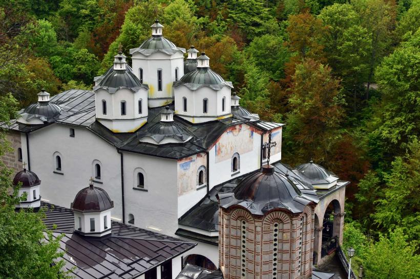 Scandal SEXUAL la o mânăstire din Cluj. Un CĂLUGĂR este acuzat că a lăsat ÎNSĂRCINATĂ o enoriașă