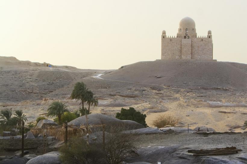 Egipt: Zece morminte din perioada faraonică, descoperite la Assuan