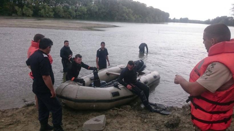 Un adolescent care s-a dus la scăldat în râul Jiu, s-a înecat