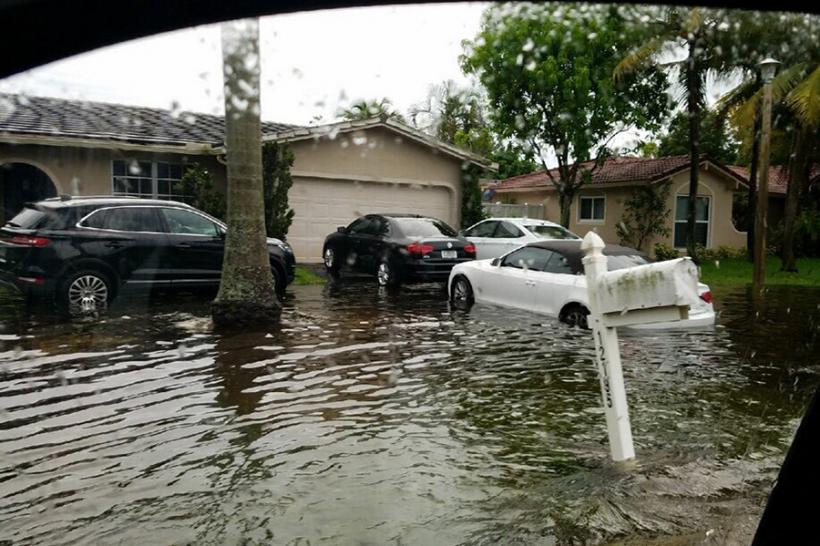 VIDEO - După avertizarea de secetă severă, Florida se confruntă cu cele mai mari inundații din ultimii 100 de ani