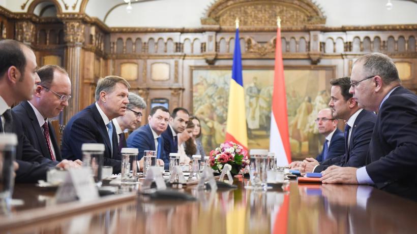 Preşedintele Iohannis: Avem o situaţie dificilă; premierul luxemburghez: Este important să găsiţi curând stabilitatea politică
