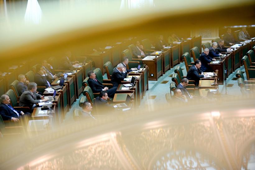 Senat: Reprezentanţii USR nu participă la şedinţa Biroului permanent şi spun că nu vor gira lupta din PSD