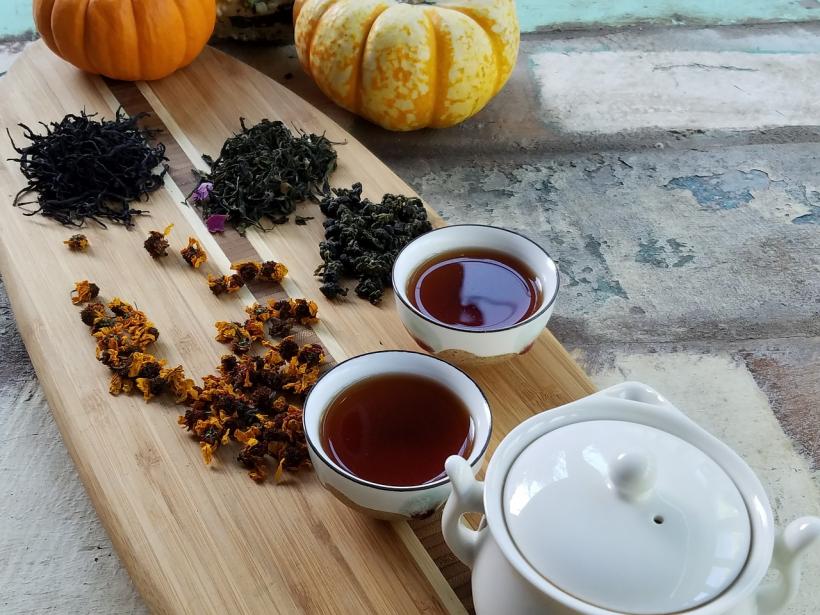Ceaiul negru, alternativă perfectă pentru cafea