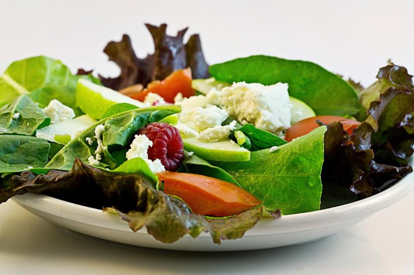  Dieta cu salate. Slăbești cât ai clipi