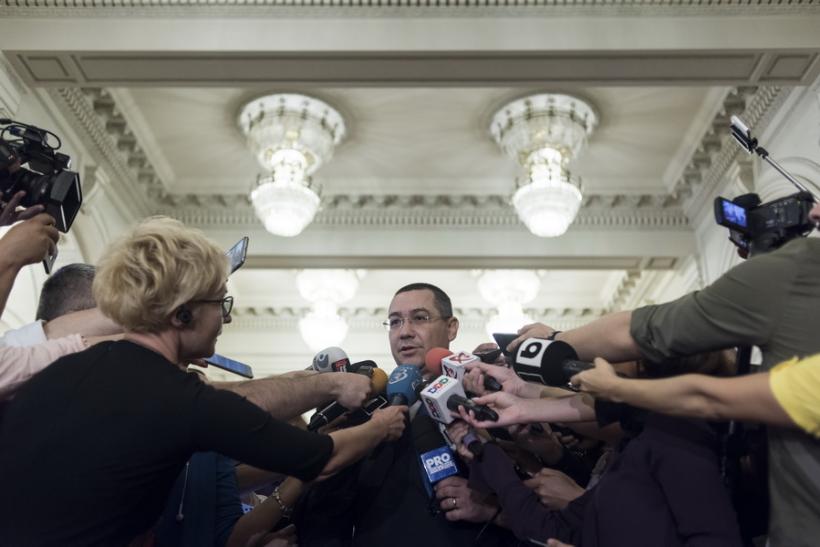 Guvernul Grindeanu a căzut. Moțiunea, votată cu 241 voturi pentru și 10 împotrivă 18580194