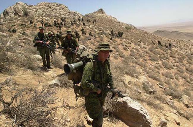 Uniforme de camuflaj pentru armata afgană, în condiţiile în care pădurile acoperă doar 2,1% din Afganistan