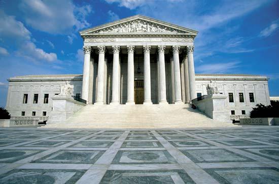 Decizie istorică a Curţii Supreme a SUA: cultele religioase pot primi fonduri publice
